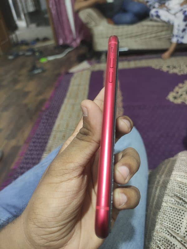 i. phone 11 good condition less scratches 4