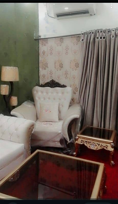 5 seater sofa 7