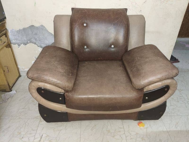 sofa set 6 chair good condition foam condition good molty  foam 2
