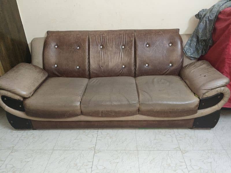 sofa set 6 chair good condition foam condition good molty  foam 5