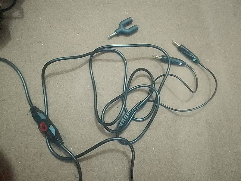 A1S Gaming headphones with mic 3