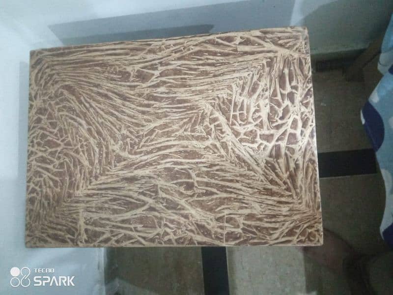 Customized Royal Style Solid Double Bed For Sale 3