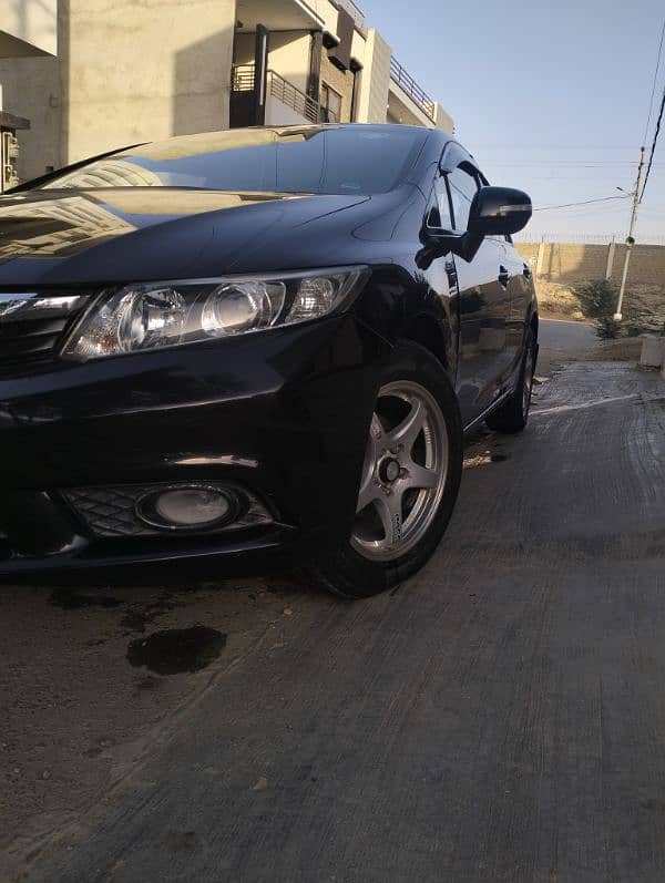Honda Civic 2015 5