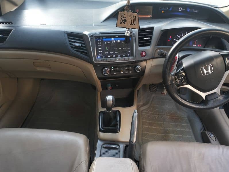 Honda Civic 2015 12