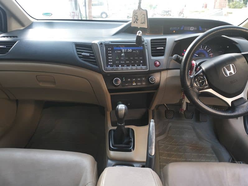 Honda Civic 2015 13