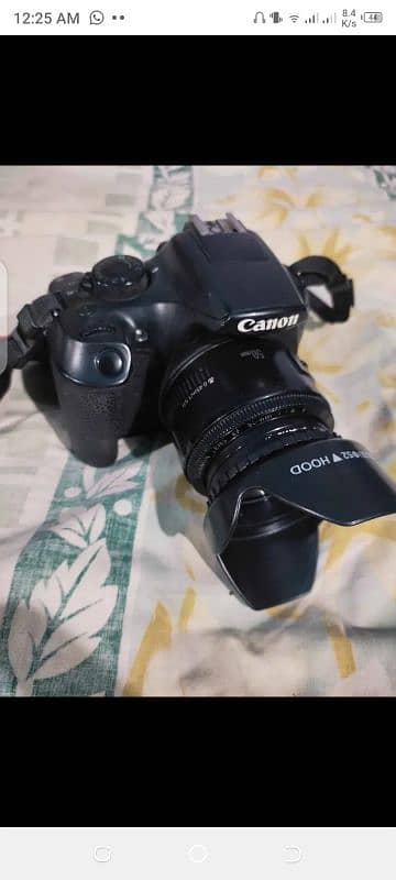 Canon 1300D with Canon 50mm lens 0