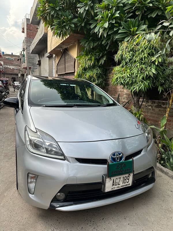 Toyota Prius 2014 1