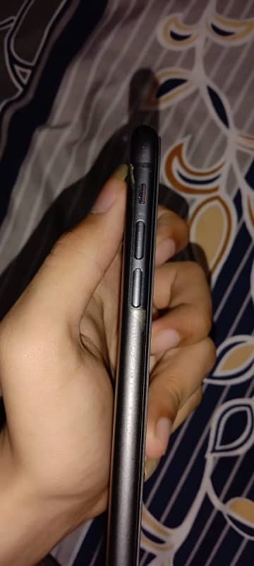 IPHONE 11 LLA 2