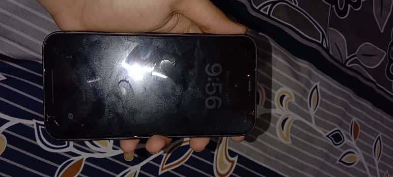 IPHONE 11 LLA 3