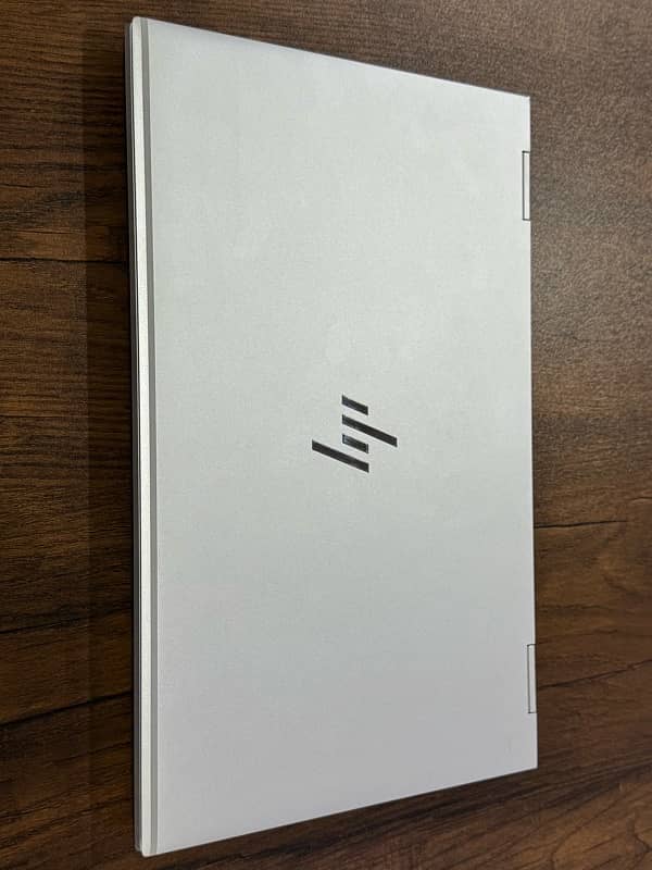 HP Elitebook 1040 G7 i7 32 GB Ram touchscreen 10