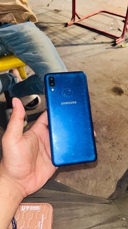 Samsung A10s 1
