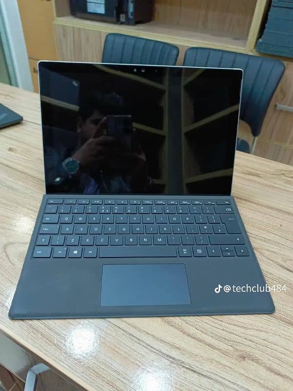 MICROSOFT SURFACE PRO 7 I5 10TH GENERATION 8GB 256GBSSD 4GBHD GRAPHICS 1