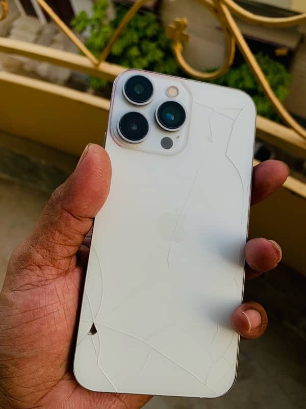 iPhone XR Duel PTA approved (All ok 10/10 Condition) 4