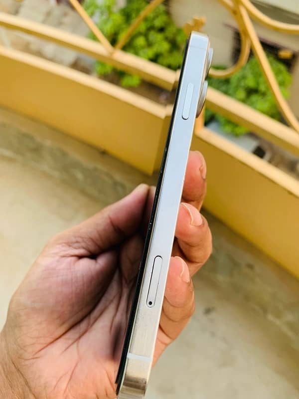 iPhone XR Duel PTA approved (All ok 10/10 Condition) 5