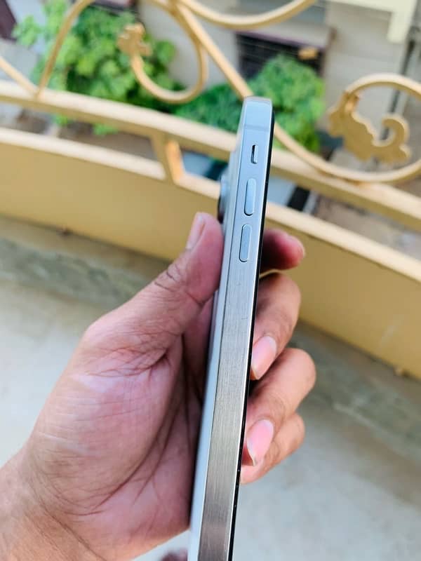 iPhone XR Duel PTA approved (All ok 10/10 Condition) 8