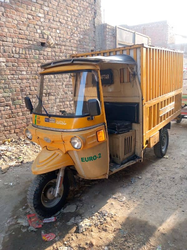 Tez Raftar rickshaw 2