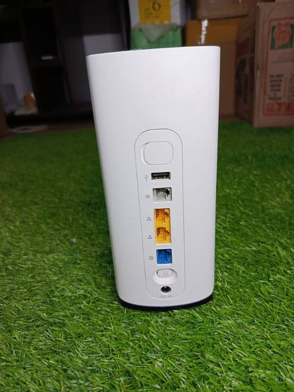 Aurora C082 5G CPE with WiFi 6 technology 3