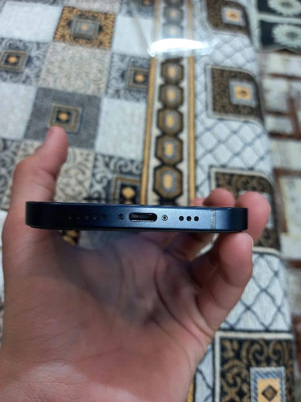 12 jv 64gb 10/10 sealed 3