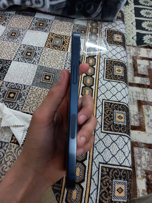 12 jv 64gb 10/10 sealed 5