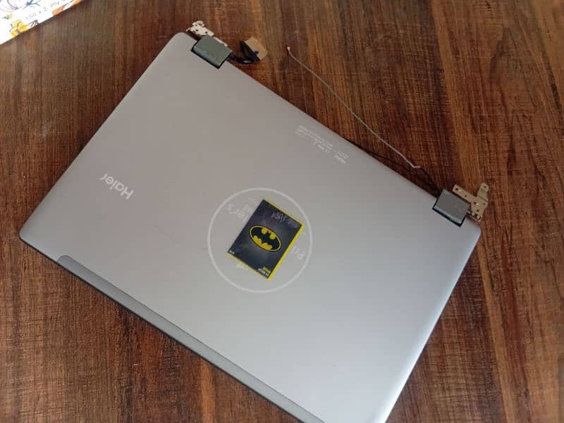 Haier Y11c display good condition working and battery also 10/9 4