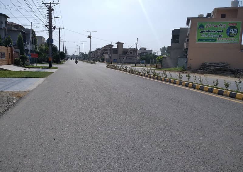 Prime Location 10 Marla Plot for Sale in G Block, Central Park Lahore 9