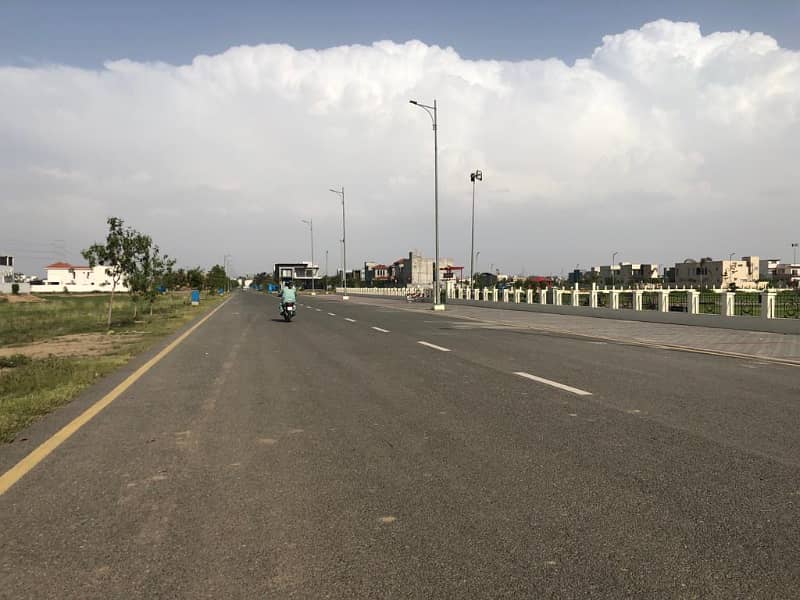 DHA PHASE 7 BLOCK Y 05 MARLA PLOT IN OVERSEAS ENCLAVE HOT LOCATION 7