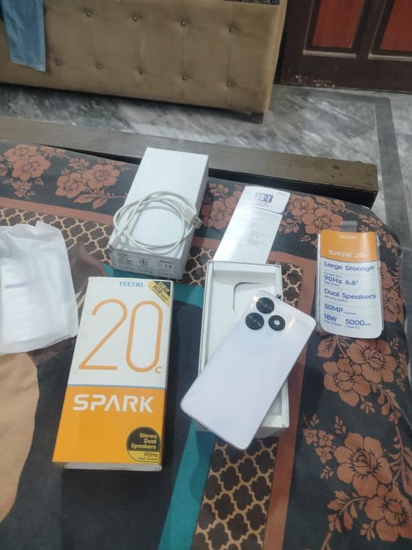 Tecno spark 20c 4+4gb ram 128gb 1