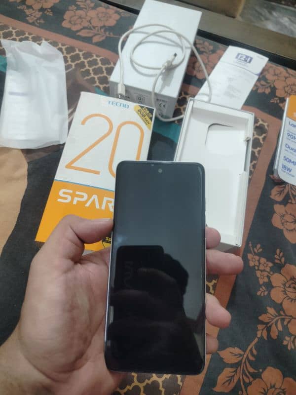 Tecno spark 20c 4+4gb ram 128gb 2