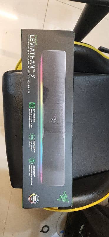Razer leviathan V2 X Soundbar 1