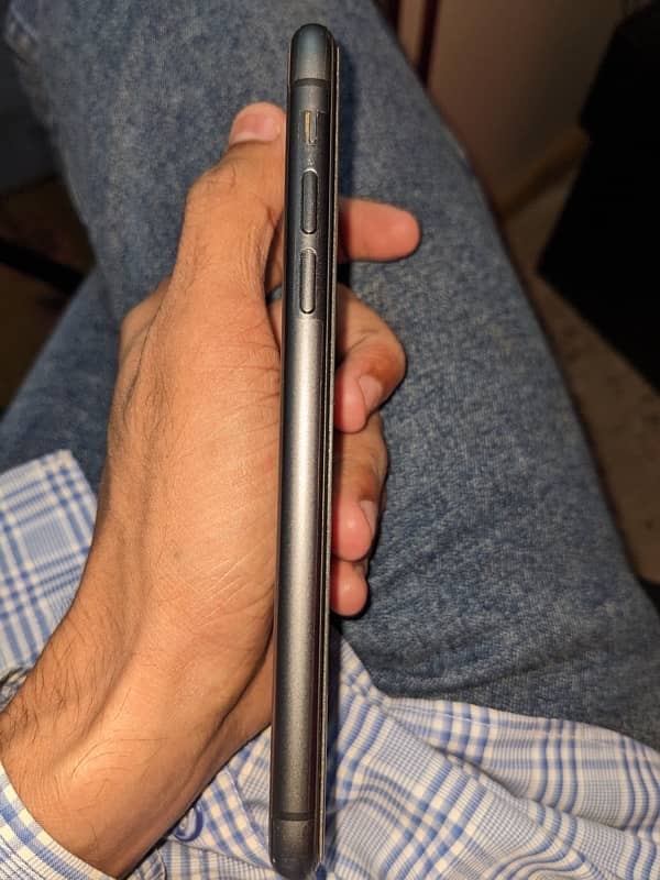 IPHONE 11 64GB FU 6