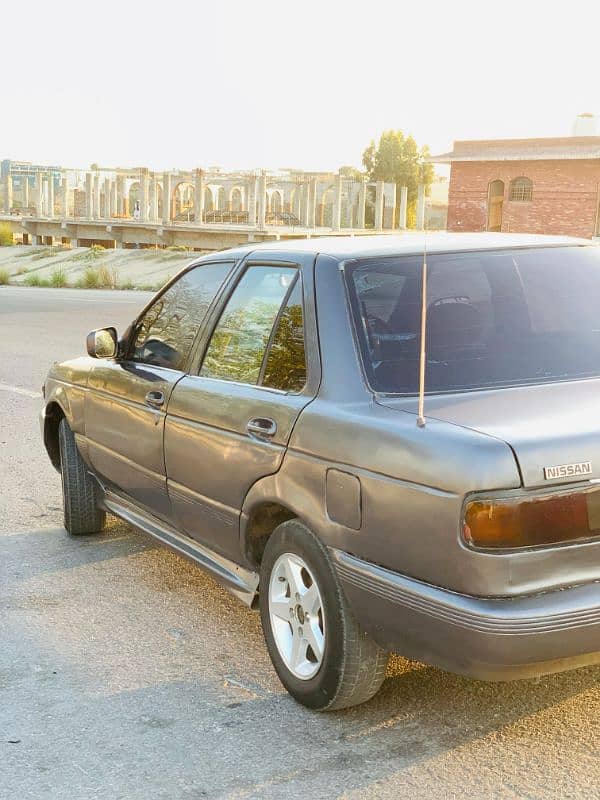 Nissan Sunny 1991 3