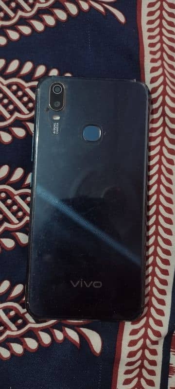 vivo y11 (2019) in new condition 3