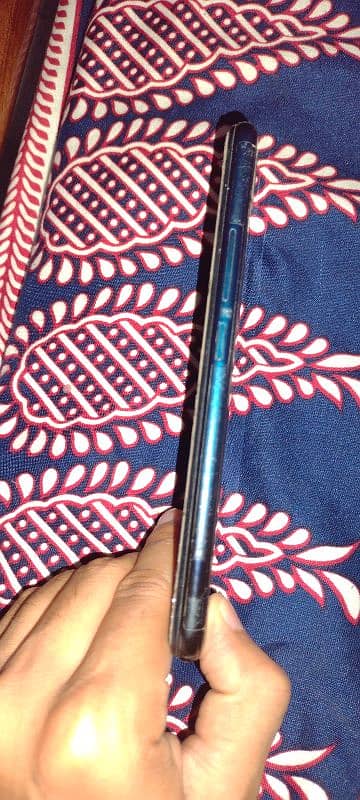 vivo y11 (2019) in new condition 10