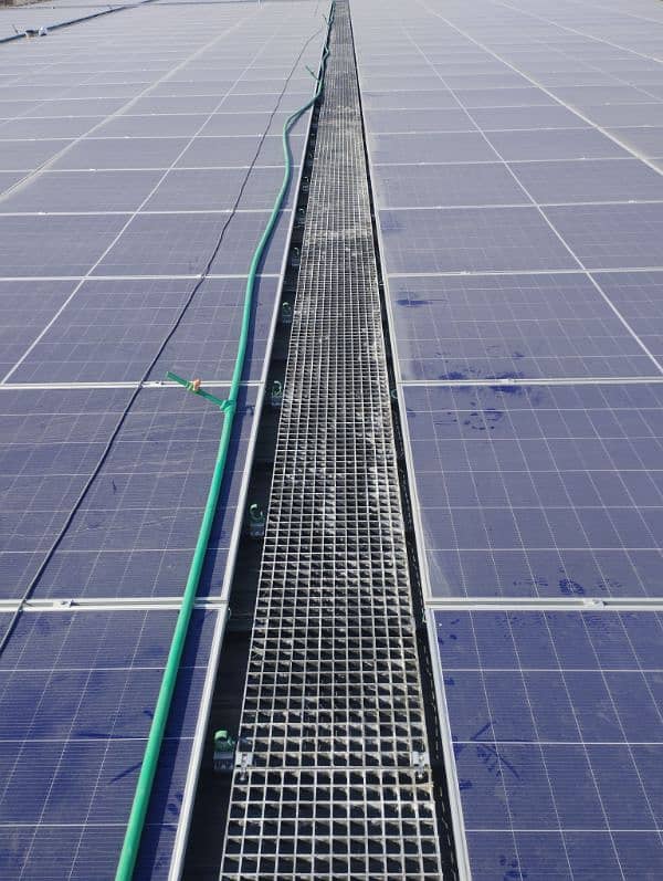 Fiberglass Gratings | FRP Solar Walkways | Fiberglass Walkways 3