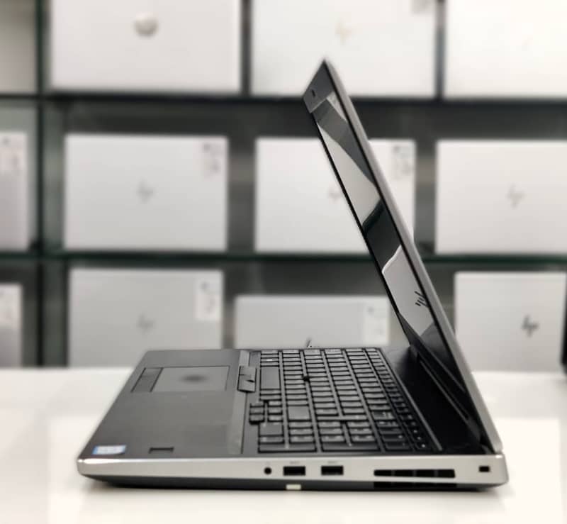 dell precision 5540 i7 9th | 5530 i7 8th | 7540 Xeon 9th GEN 3