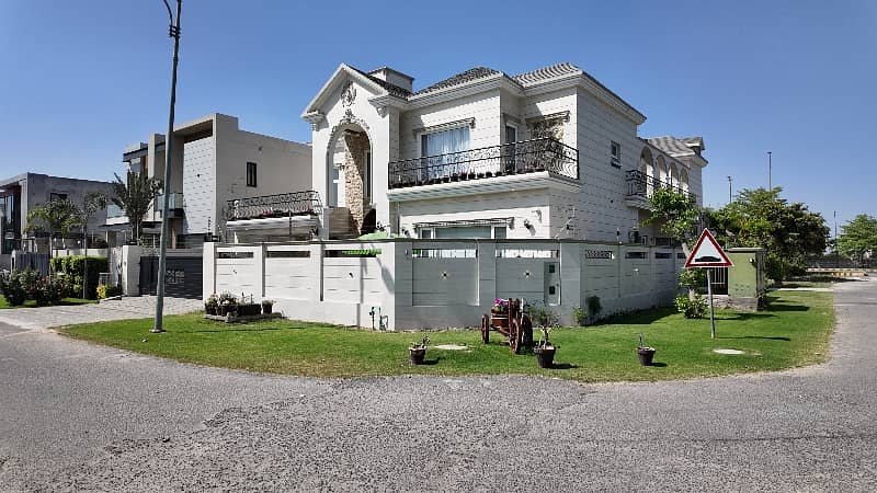 Immaculate Corner 24 Marla House Near To Park With Super Solid Construction Lift And Hybrid Solar System Situated At The Auspicious Location Of L Block Phase 6 DHA Lahore 0