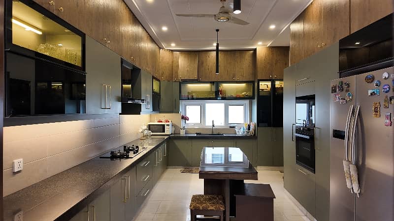 Immaculate Corner 24 Marla House Near To Park With Super Solid Construction Lift And Hybrid Solar System Situated At The Auspicious Location Of L Block Phase 6 DHA Lahore 18