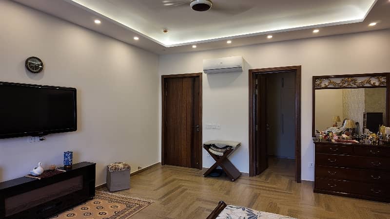 Immaculate Corner 24 Marla House Near To Park With Super Solid Construction Lift And Hybrid Solar System Situated At The Auspicious Location Of L Block Phase 6 DHA Lahore 23