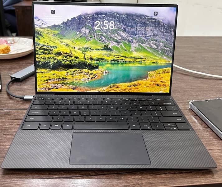 Dell XPS 13 9310 4k display 11th gen 32 gb Ram 1 TB hard disk 1