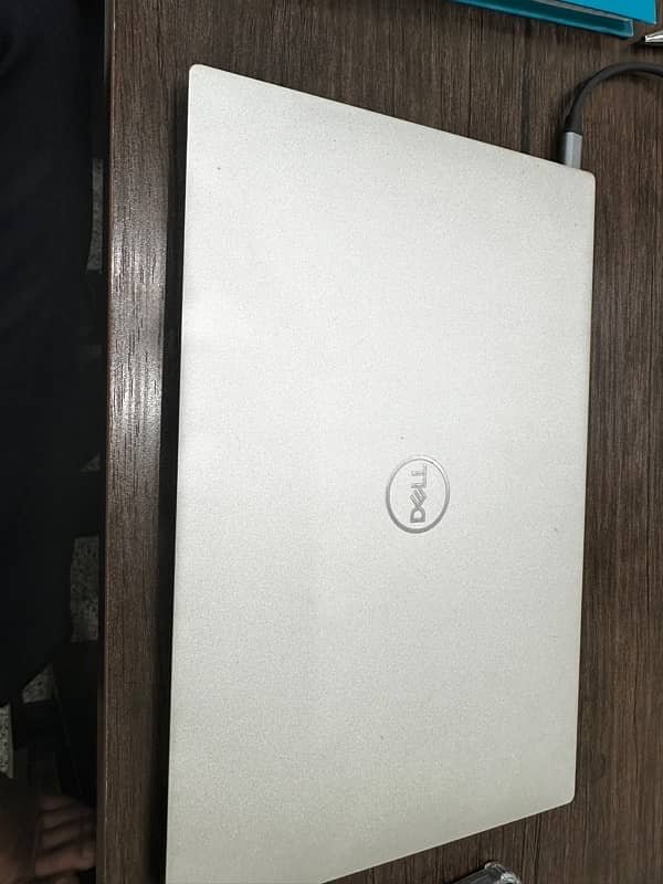 Dell XPS 13 9310 4k display 11th gen 32 gb Ram 1 TB hard disk 2
