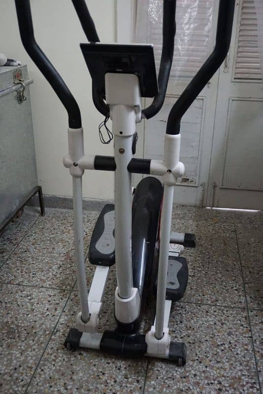 Apollo Elliptical Trainer 3