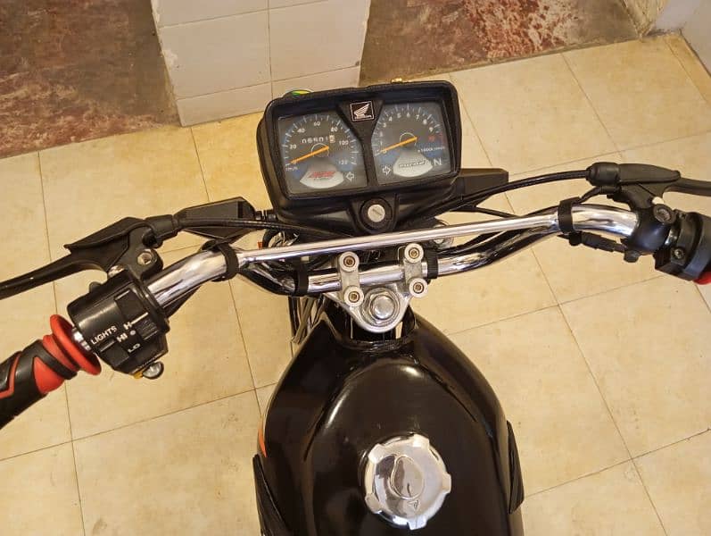 Honda CG 125 Model 2023 0