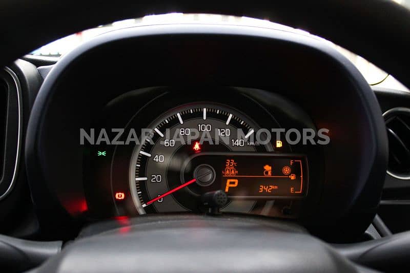 Suzuki Alto S Hybrid - Model 2022 - 5 Grade Auction 9
