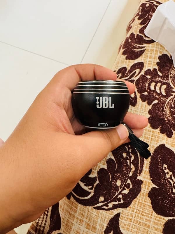Jbl bass speaker 2