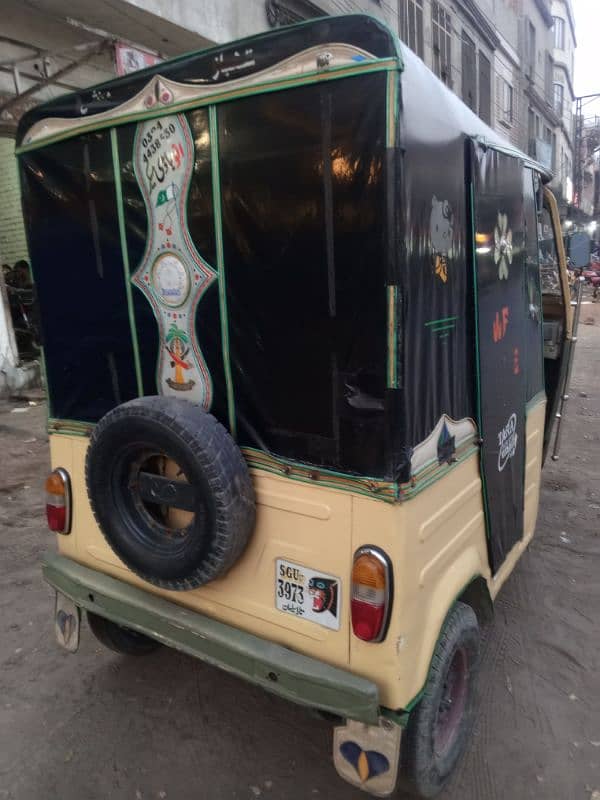 Sazgar Auto CnG RikshaW 3