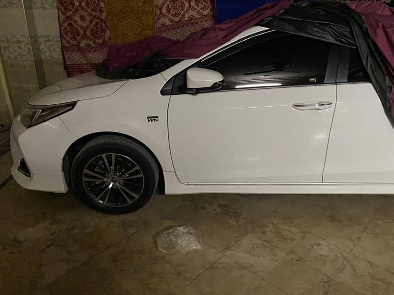 Toyota Altis Grande 2022 1