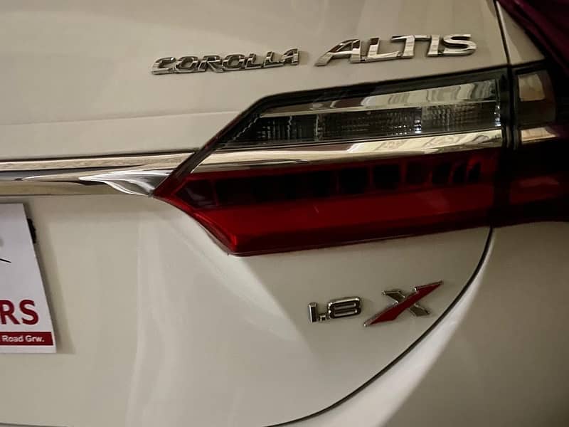 Toyota Altis Grande 2022 3