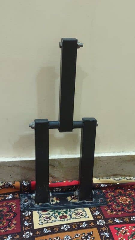 simple and easy led monitor wall hanging stand 4