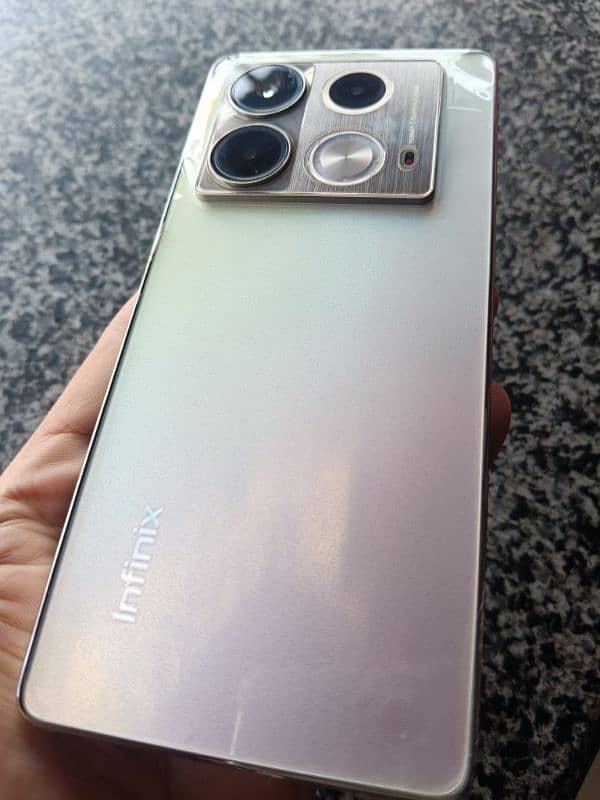 infinix note 40 Ram 8 + 8 storage 256 GB 7