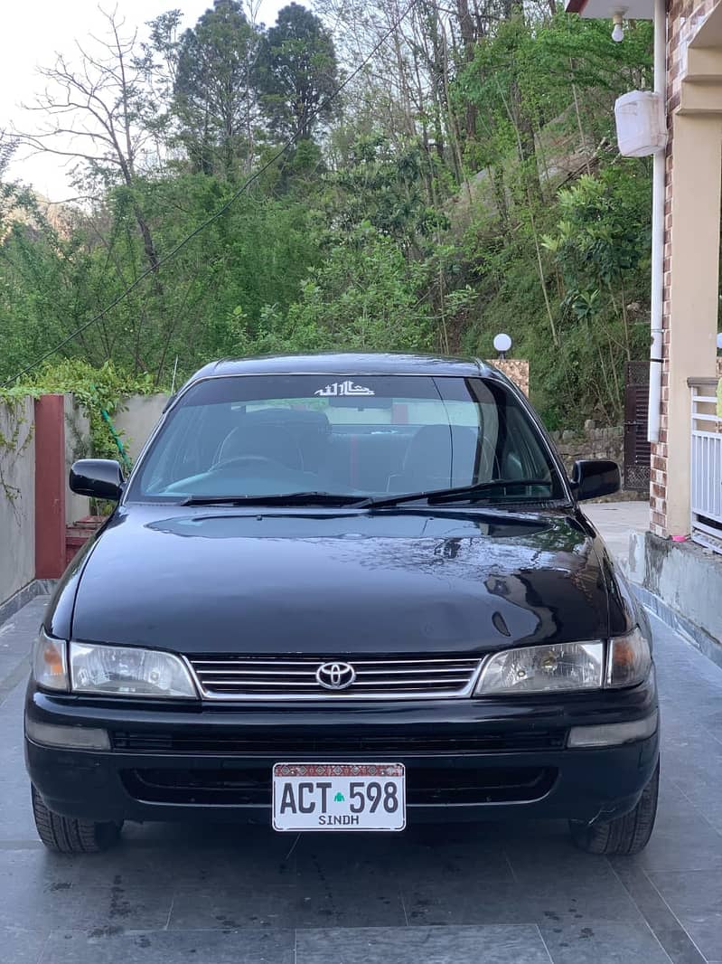 Toyota Corolla 20D 2000 model 0